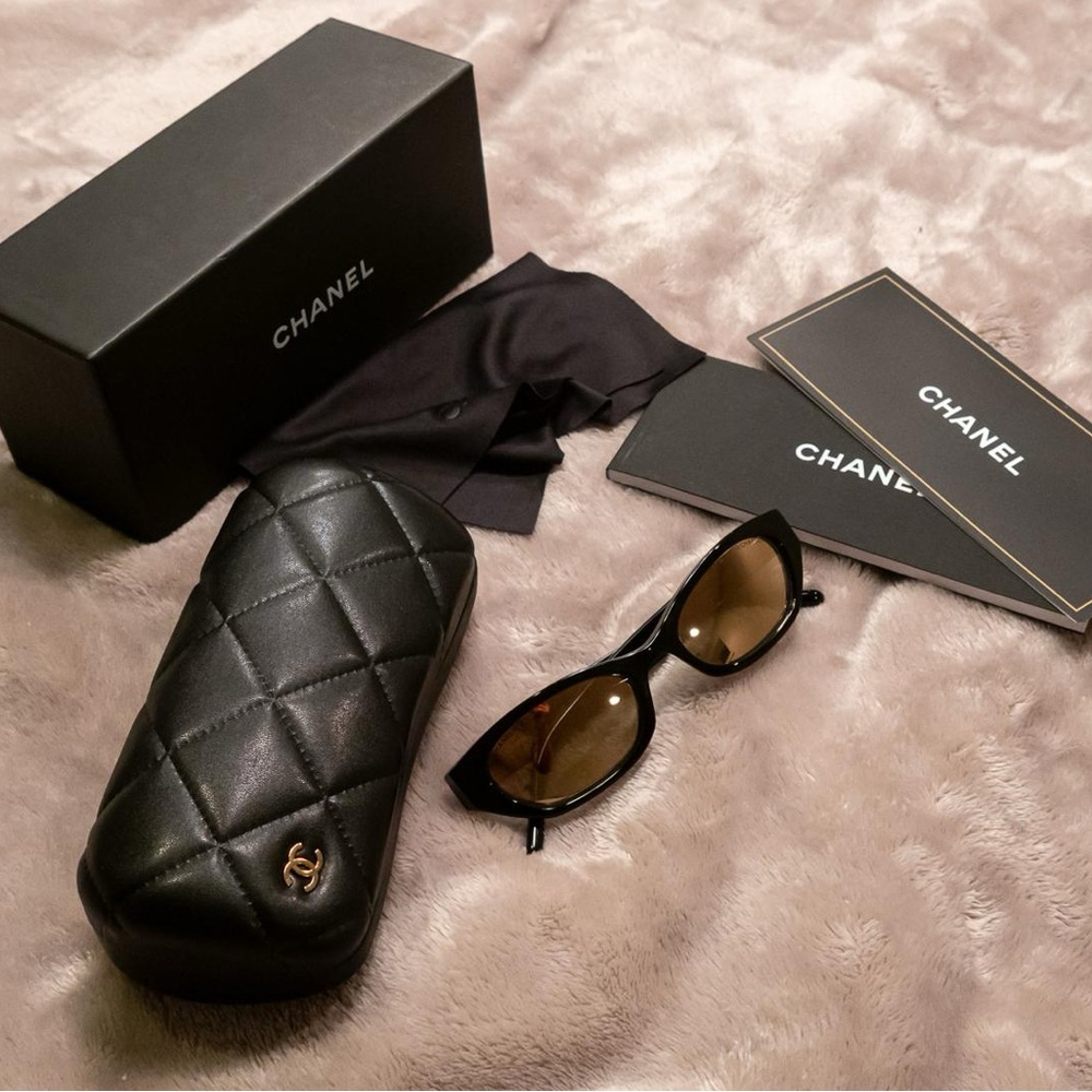 CHANEL Black Sunglasses